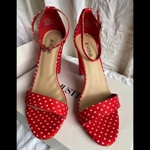 New JustFab Red Heart Sandals sz 9